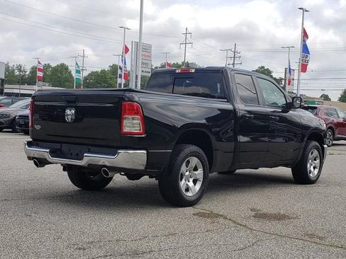 Used 2022 RAM 1500 Big Horn AWD/4WD image 3