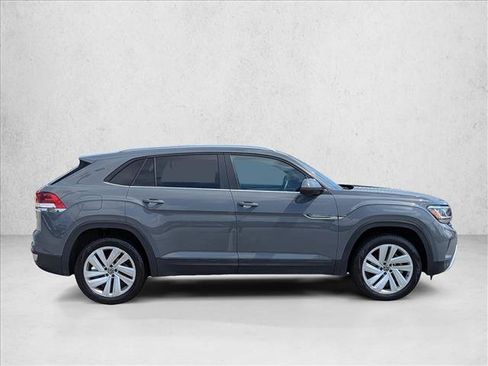 Used 2023 Volkswagen Atlas Cross Sport SE FWD image 4