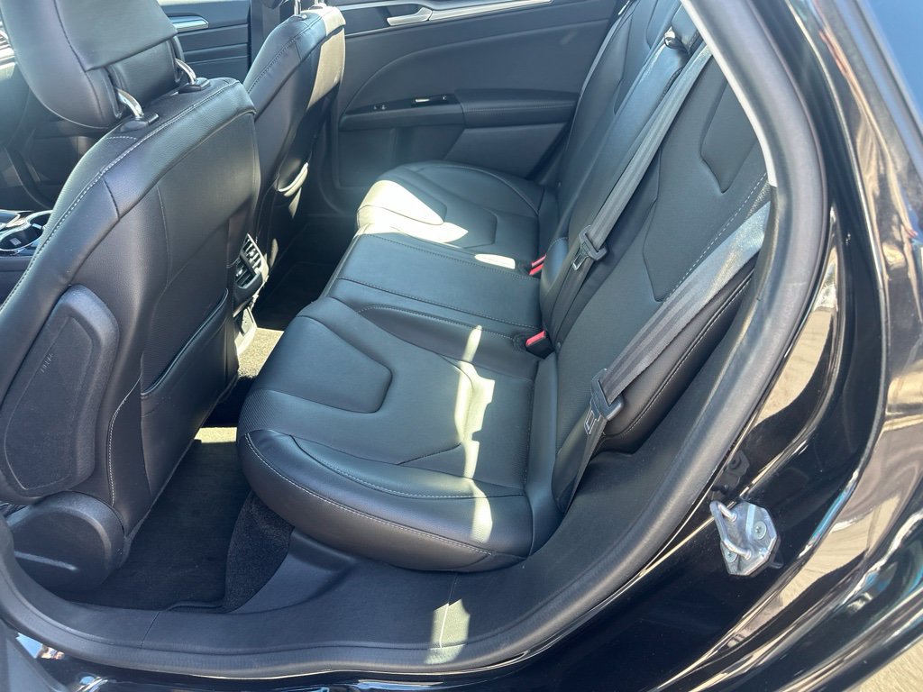 Used 2015 Ford Fusion Titanium FWD image 8