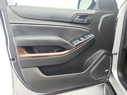 Used 2017 GMC Yukon XL SLT image 20