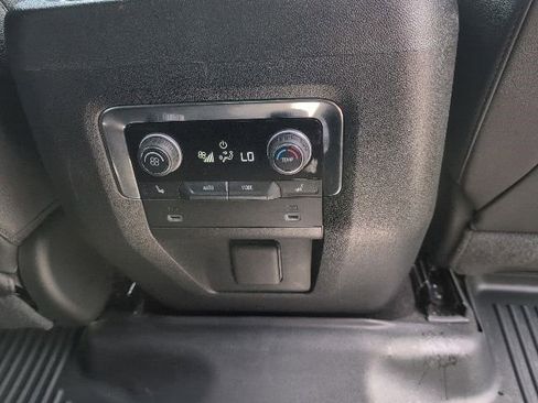 Used 2022 Chevrolet Tahoe Z71 w/ Luxury Package image 15