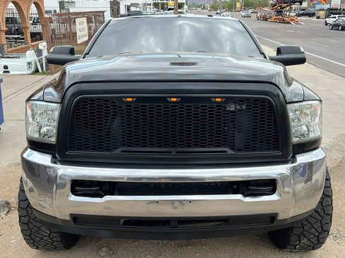Used 2016 RAM 2500 Tradesman w/ Chrome Appearance Group AWD/4WD image 4