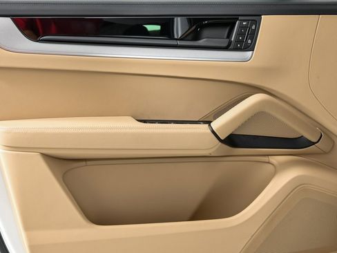 New 2026 Porsche Cayenne E-Hybrid image 6