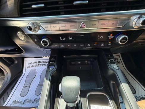 Used 2020 Kia Telluride SX w/ SX Prestige Package AWD/4WD image 23
