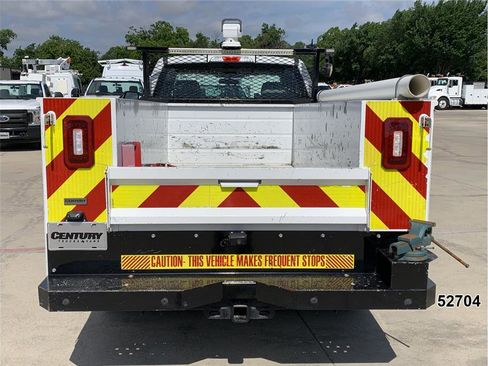 Used 2018 Ford F250 XL w/ Power Equipment Group RWD image 7