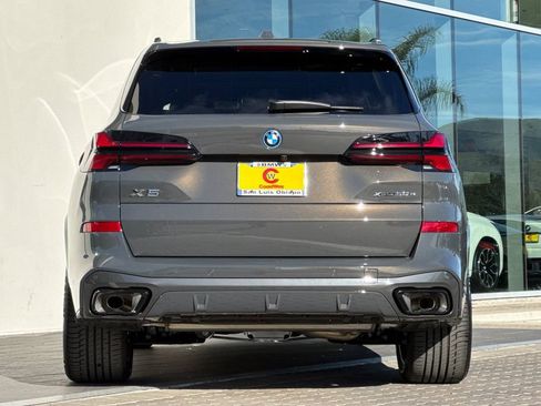 New 2026 BMW X5 xDrive50e w/ M Sport Package AWD/4WD image 4