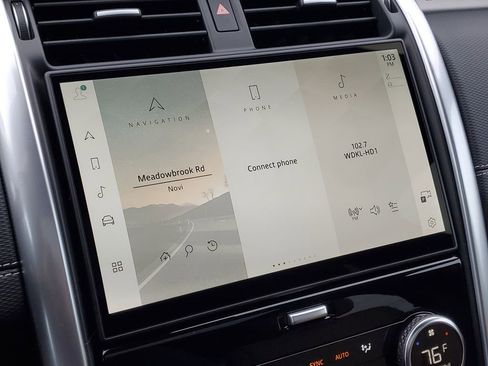 New 2026 Land Rover Discovery Dynamic SE AWD/4WD image 19