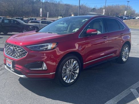 Used 2024 Ford Edge Titanium w/ Titanium Elite Package AWD/4WD image 3