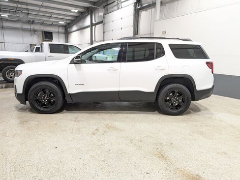 Used 2023 GMC Acadia AT4 w/ Technology Package image 6