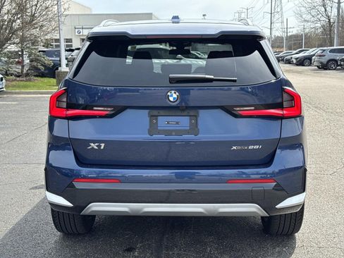 Used 2025 BMW X1 xDrive28i w/ Premium Package image 6