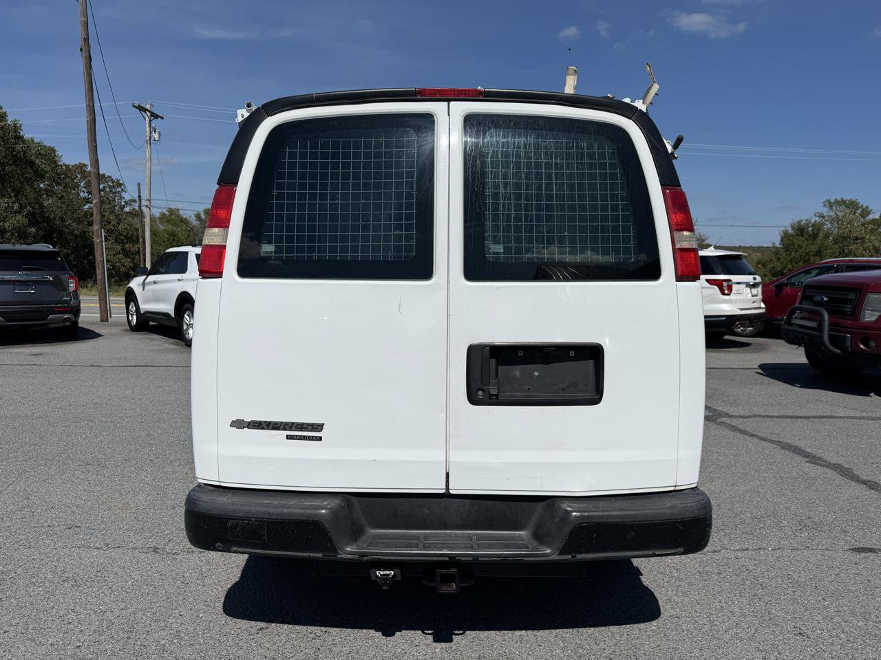Used 2015 Chevrolet Express 2500 RWD image 5