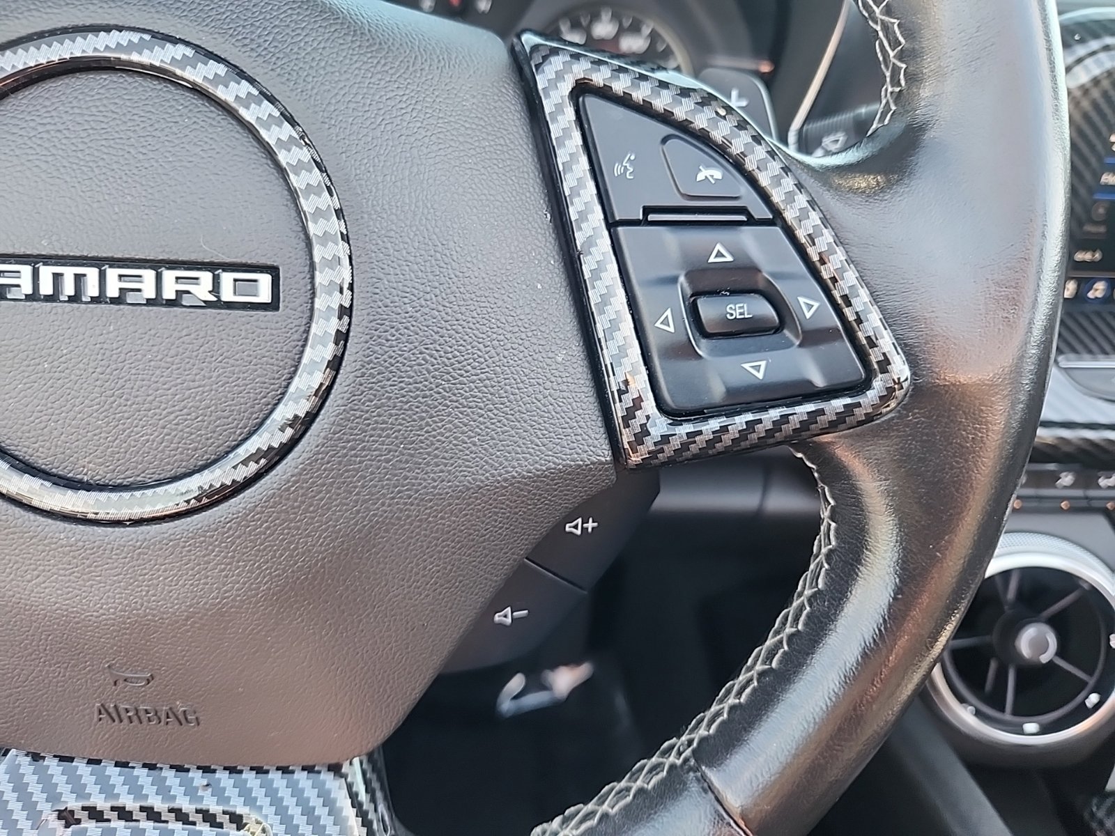 Used 2023 Chevrolet Camaro LT RWD image 23