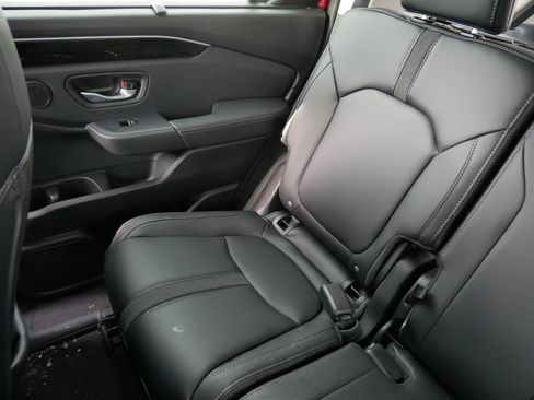 New 2025 Honda Pilot EX-L image 12