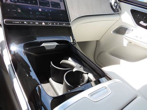 Certified 2023 Mercedes-Benz EQE 350+ 4MATIC SUV w/ Exclusive Trim Package image 27