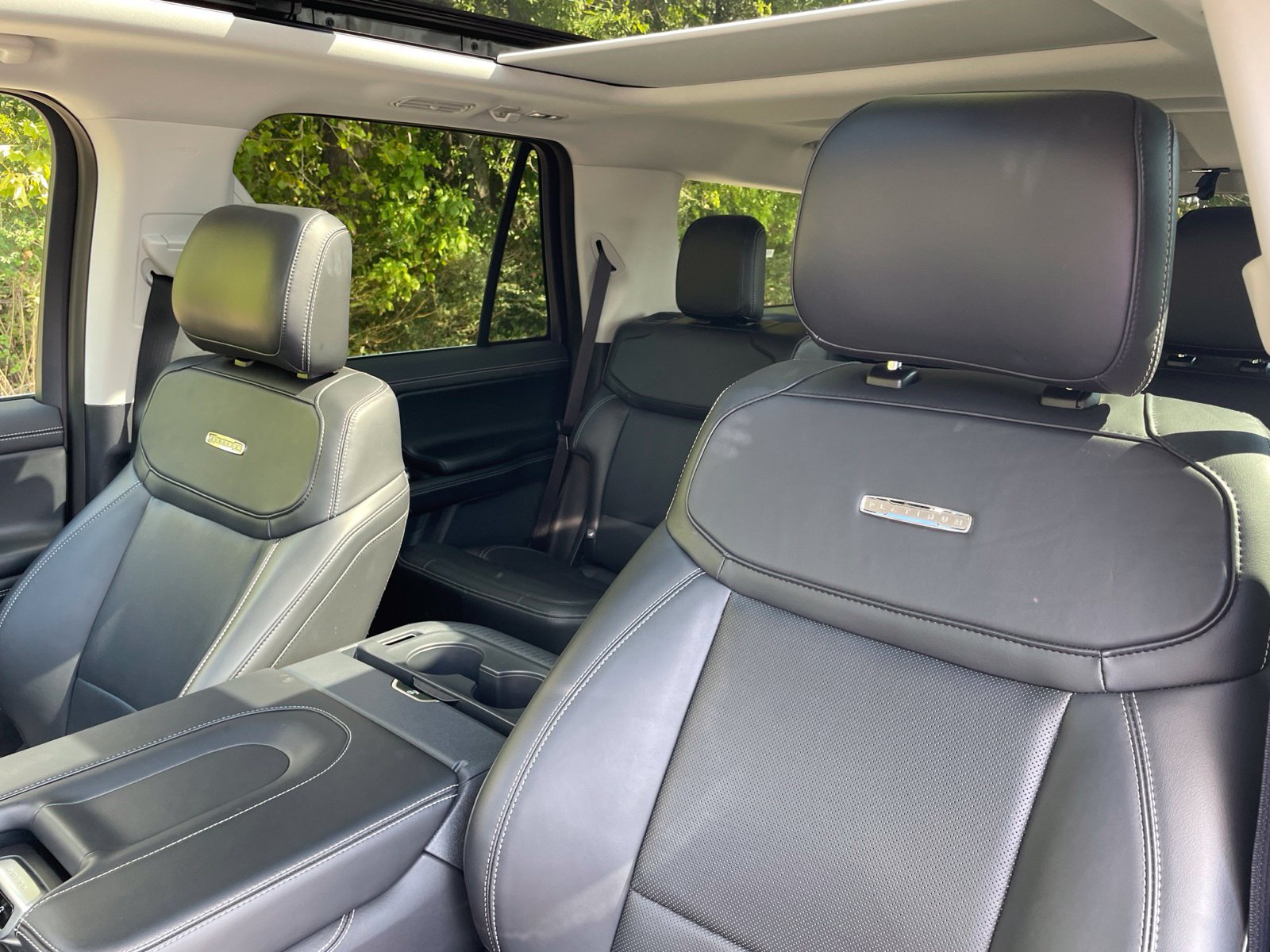 Used 2025 Ford Expedition Platinum AWD/4WD image 22