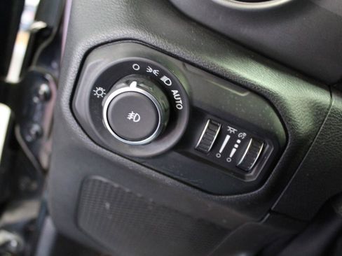 Used 2021 Jeep Wrangler Unlimited Sport AWD/4WD image 11