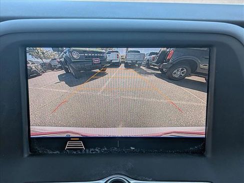 Used 2020 Chevrolet Camaro LT RWD image 13