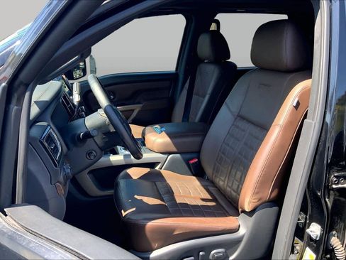 Used 2022 Nissan Titan Platinum Reserve w/ Moonroof Package AWD/4WD image 7
