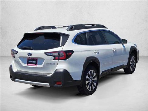 Used 2025 Subaru Outback Limited w/ Popular Package #2 AWD/4WD image 2