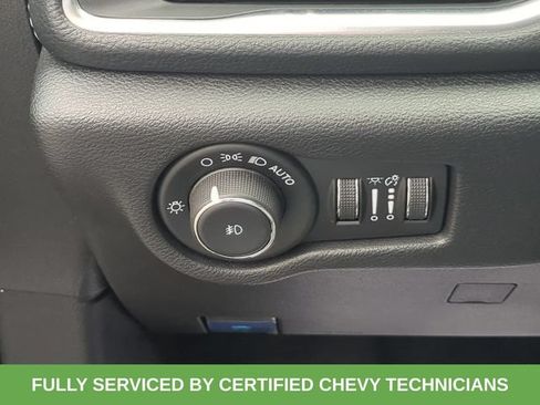 Used 2025 Chrysler Pacifica Limited FWD image 27