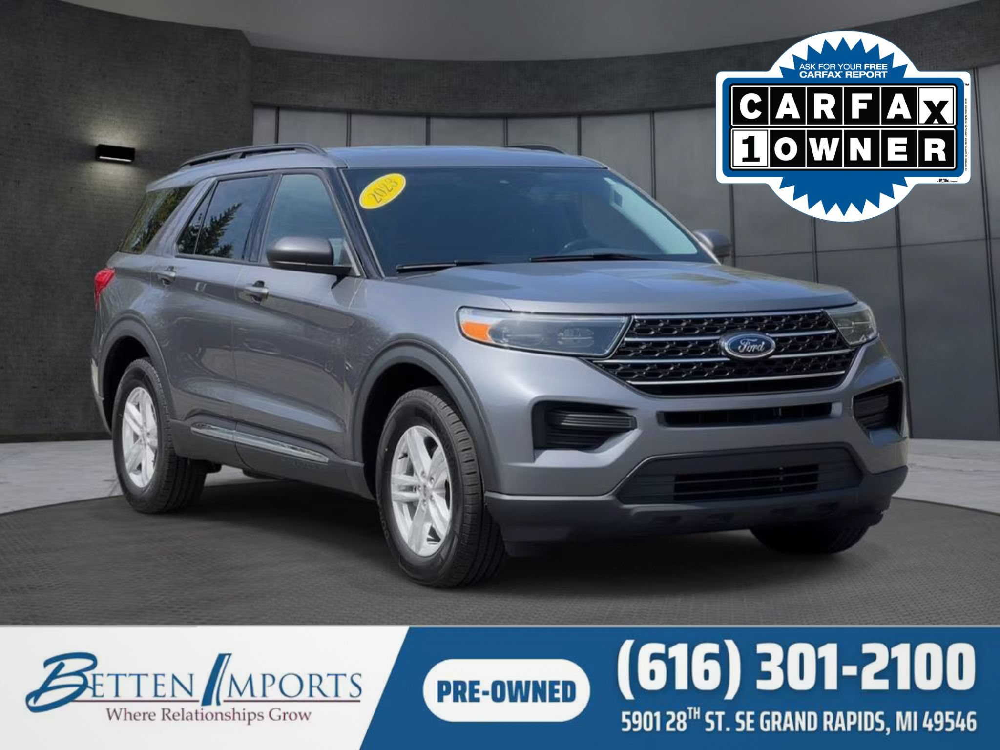 Used 2023 Ford Explorer XLT AWD/4WD image 1