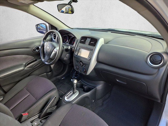 Used 2016 Nissan Versa FWD image 19