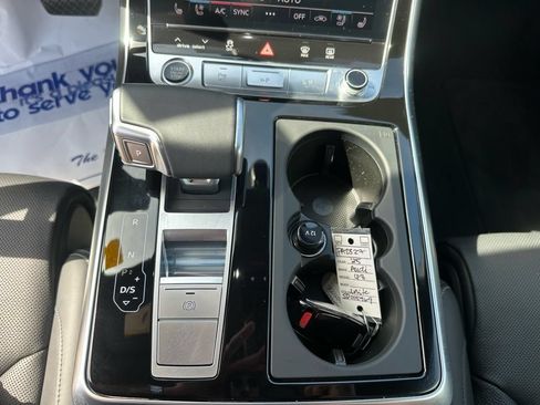 Certified 2025 Audi Q8 Prestige AWD/4WD image 20