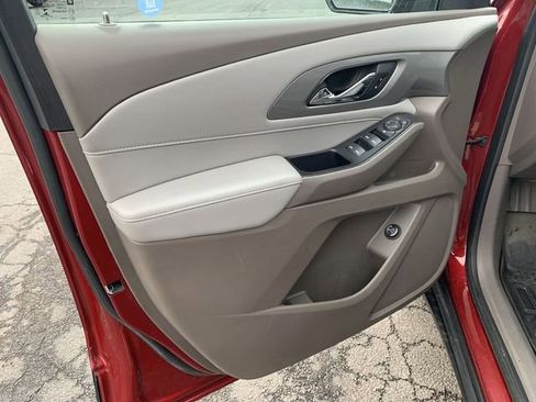 Certified 2021 Chevrolet Traverse LT image 21