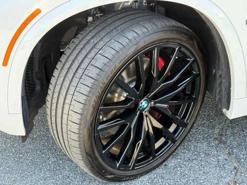 Used 2026 BMW X5 sDrive40i image 19