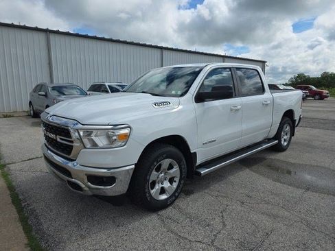 Certified 2022 RAM 1500 Big Horn AWD/4WD image 3
