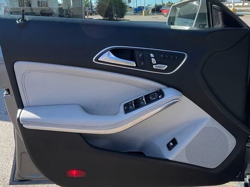Used 2018 Mercedes-Benz CLA 250 image 29