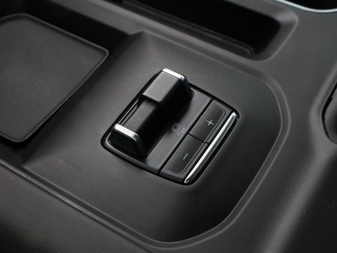 Used 2024 GMC Sierra 2500 Denali Ultimate image 19