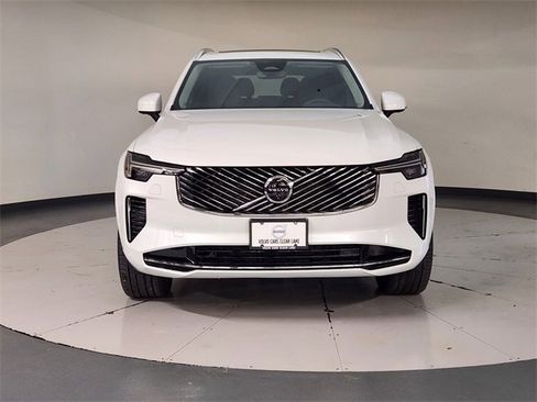 Used 2025 Volvo XC90 B5 Plus image 9