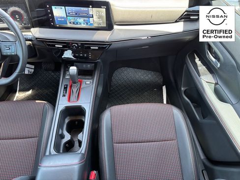 Certified 2025 Nissan Kicks SR FWD image 14