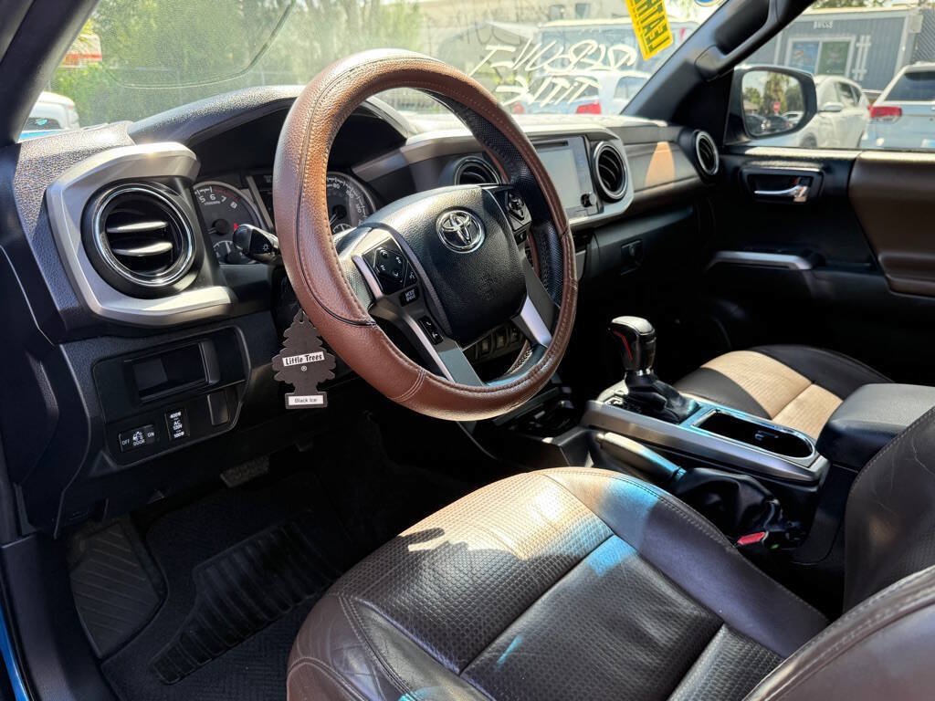 Used 2016 Toyota Tacoma Limited w/ Towing Package RWD image 11