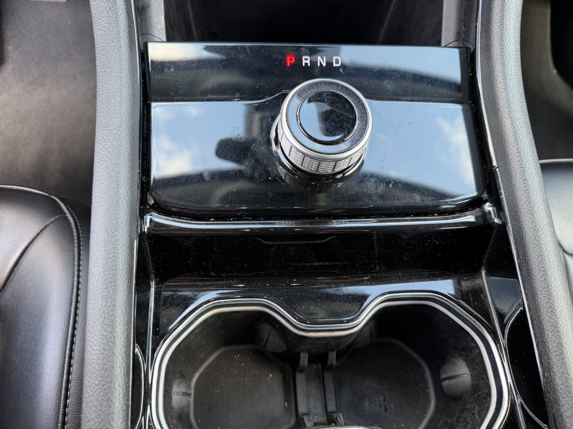 Used 2023 Jeep Grand Cherokee L Limited RWD image 6