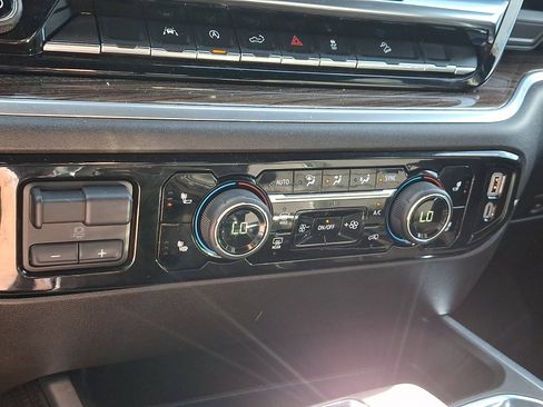 Used 2024 Chevrolet Silverado 1500 RST w/ Convenience Package II AWD/4WD image 15