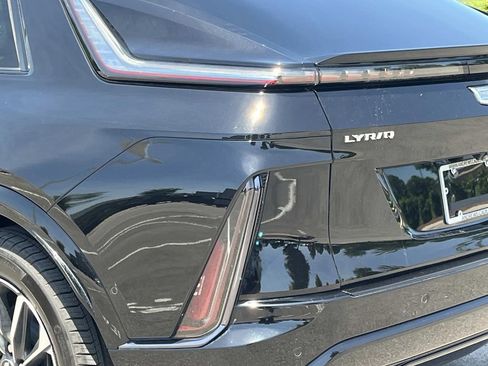 Used 2024 Cadillac Lyriq Sport RWD image 10