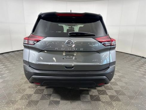 Used 2021 Nissan Rogue S image 4