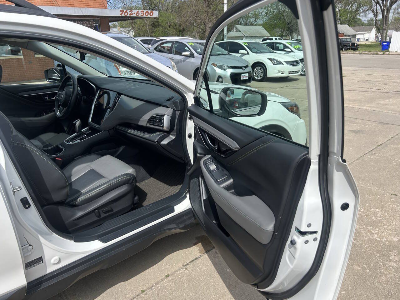 Used 2020 Subaru Outback Onyx Edition XT AWD/4WD image 28