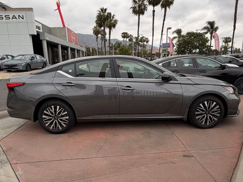 New 2026 Nissan Altima 2.5 SV FWD image 5