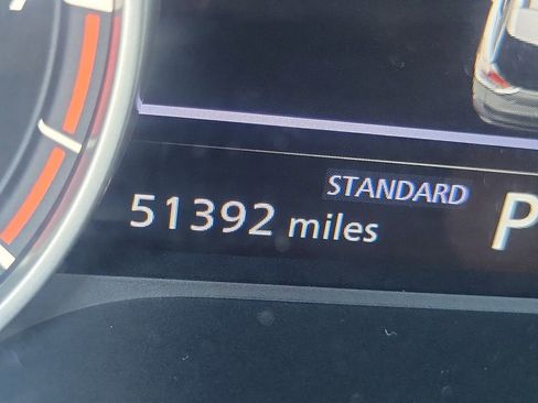 Used 2023 Nissan Rogue SV image 8