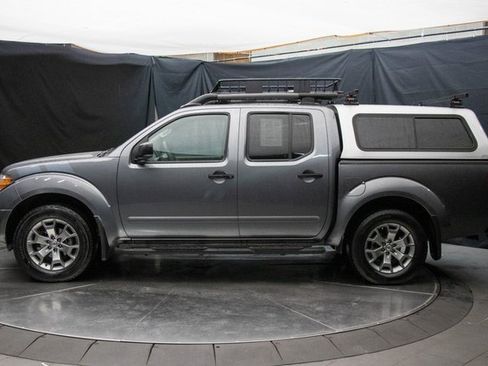 Used 2021 Nissan Frontier SV image 9