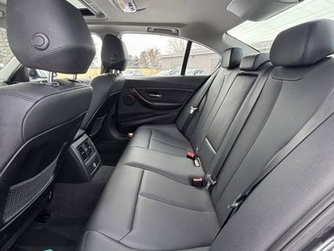 Used 2014 BMW 320i xDrive Sedan image 11