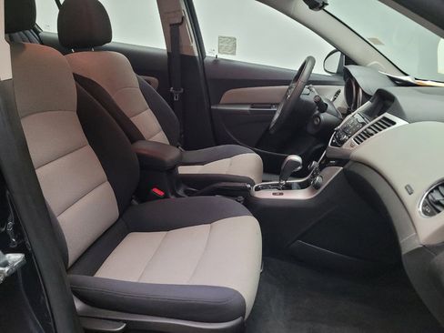 Used 2016 Chevrolet Cruze LS image 21