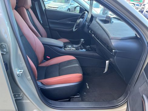 Certified 2025 MAZDA CX-30 Carbon image 33