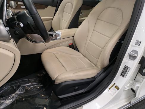 Used 2020 Mercedes-Benz C 300 4MATIC Sedan image 10