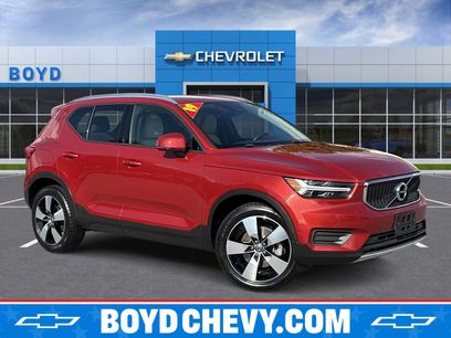 Used 2019 Volvo XC40 T4 Momentum