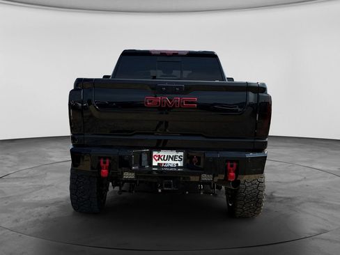 Used 2024 GMC Sierra 2500 AT4X AWD/4WD image 9