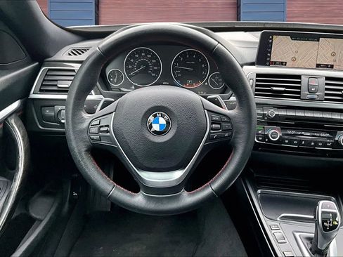 Used 2018 BMW 330i Gran Turismo xDrive image 5